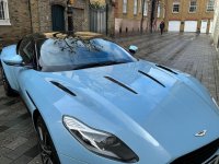 ASTON MARTIN DB11
