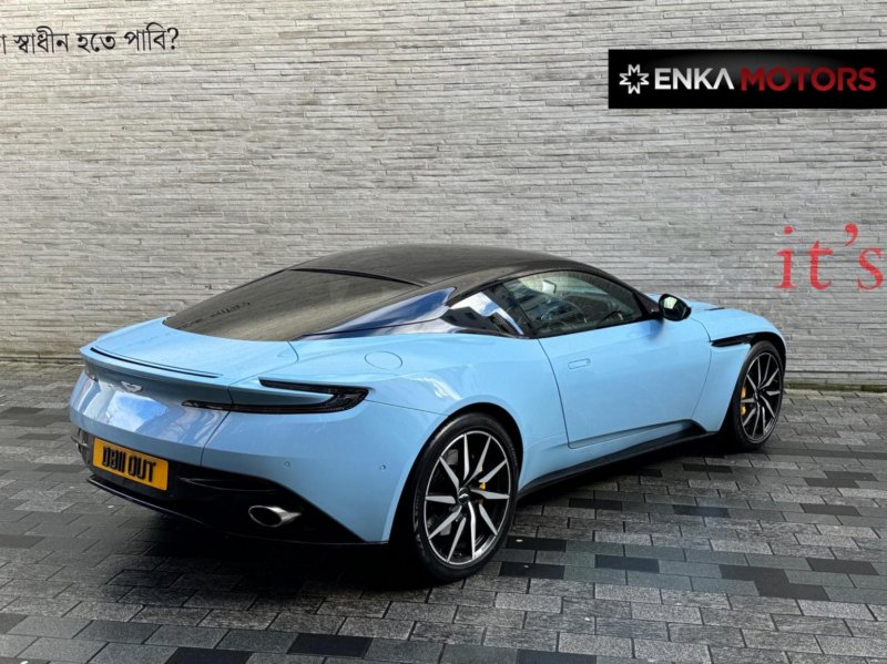 ASTON MARTIN DB11