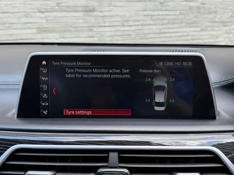 BMW 7 SERIES