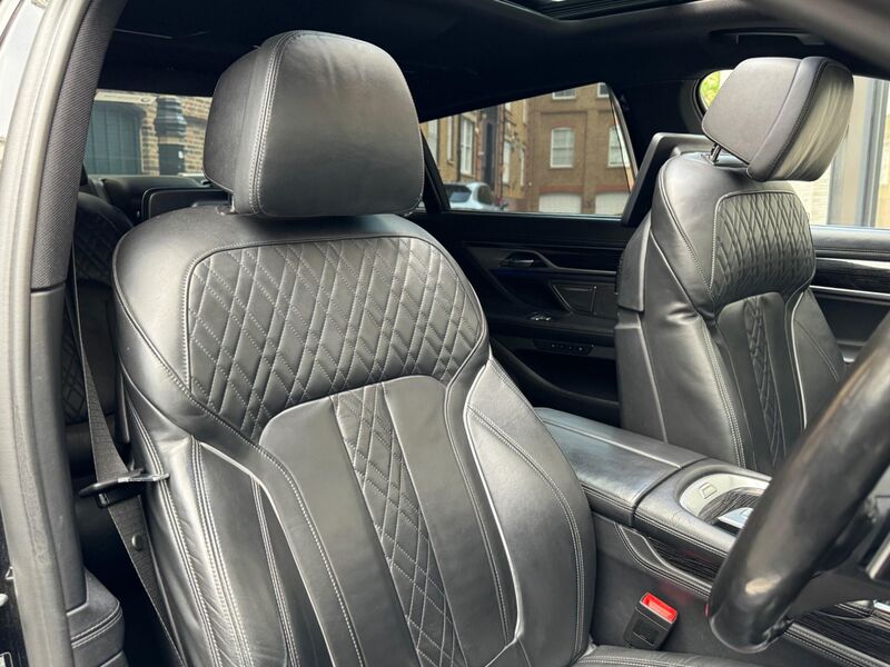 BMW 7 SERIES