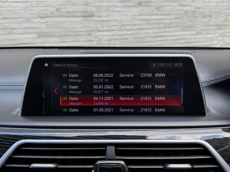BMW 7 SERIES