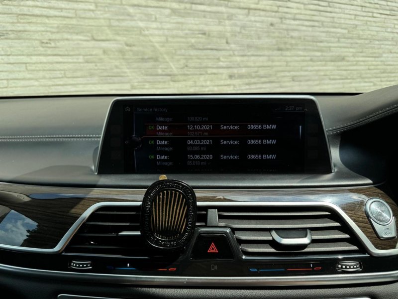 BMW 7 SERIES