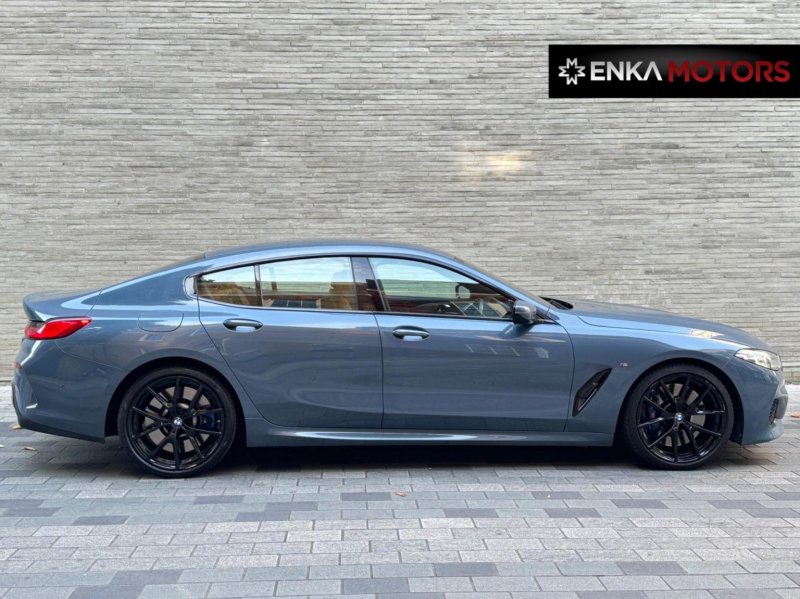 BMW 8 SERIES