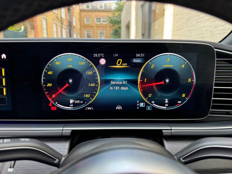 MERCEDES-BENZ GLS