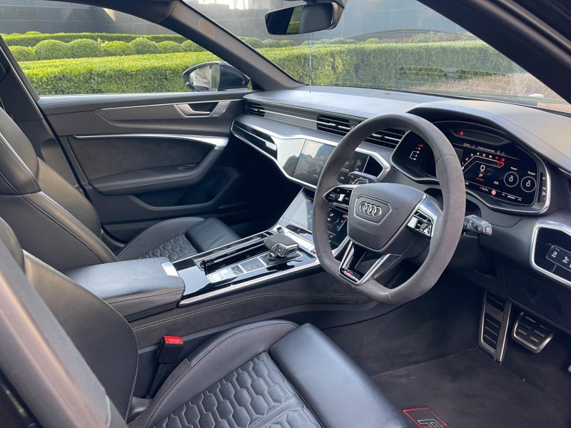 AUDI RS6