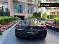 FERRARI 458