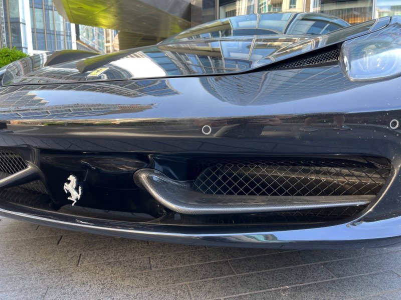 FERRARI 458