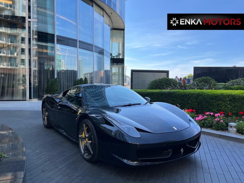 FERRARI 458