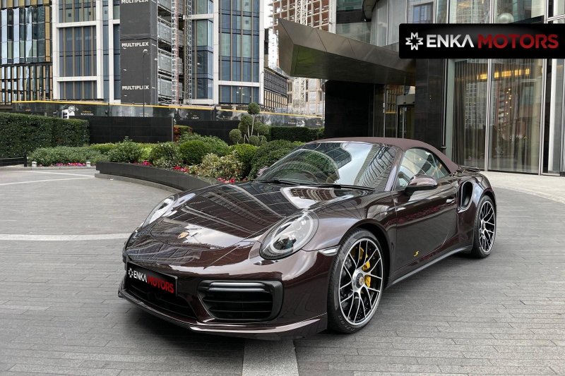 PORSCHE 911