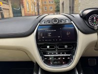 ASTON MARTIN DBX