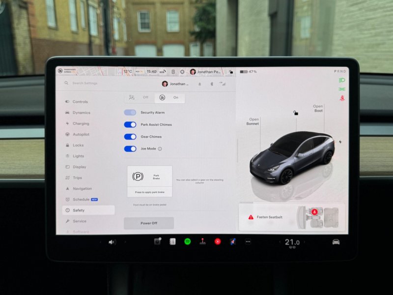 TESLA MODEL Y