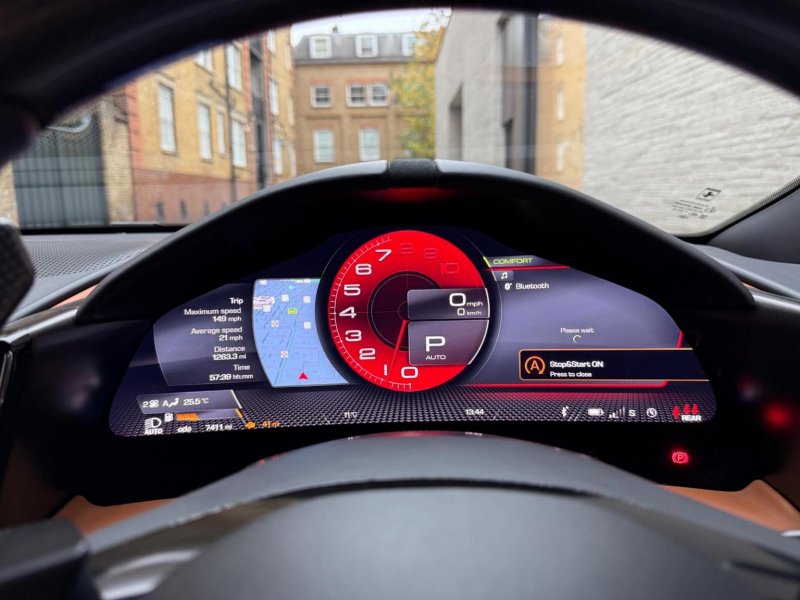 FERRARI ROMA