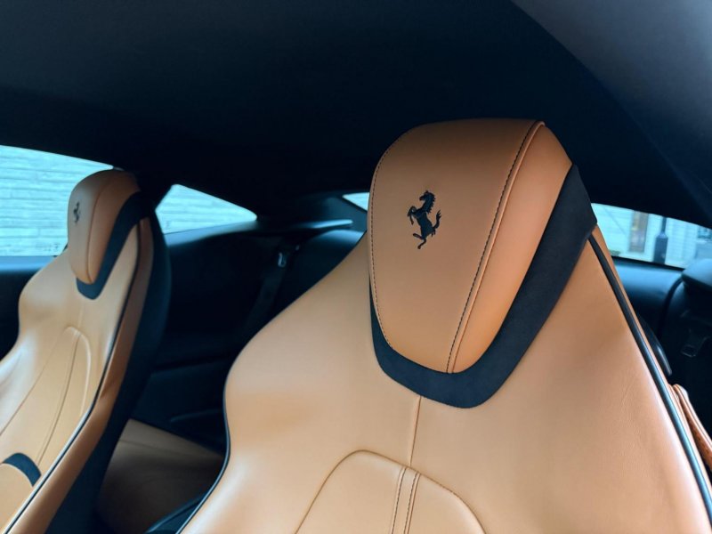 FERRARI ROMA