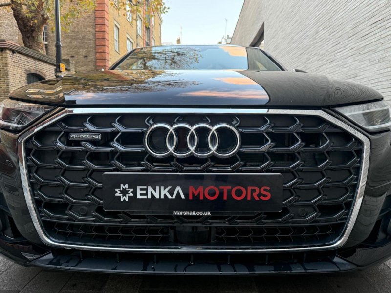 AUDI A8