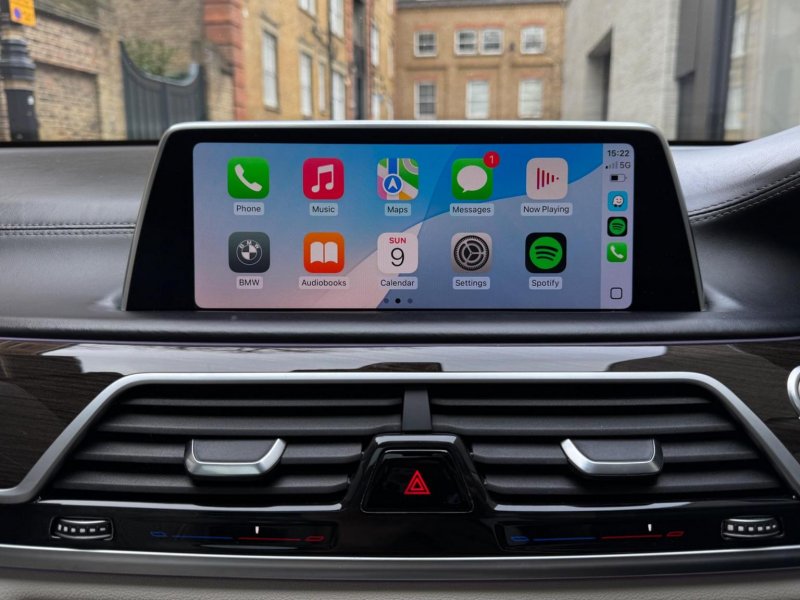 BMW 7 SERIES