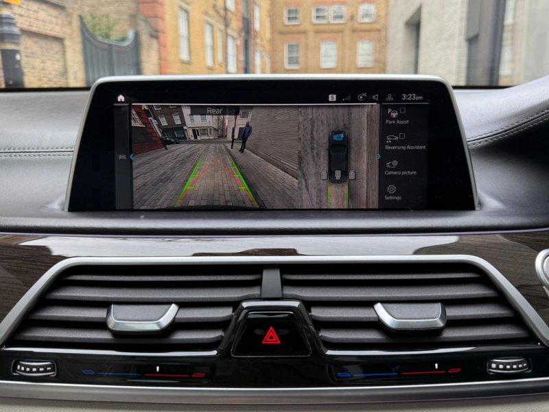 BMW 7 SERIES
