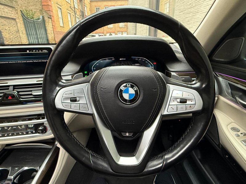BMW 7 SERIES