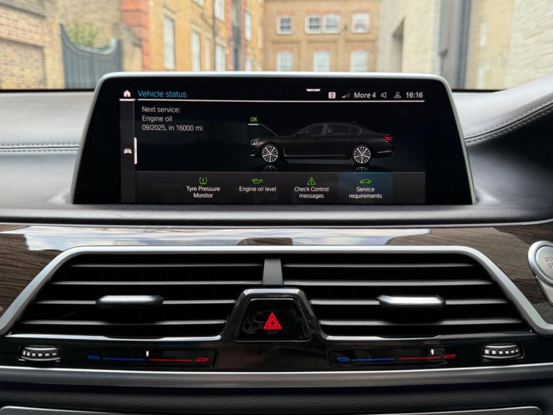 BMW 7 SERIES