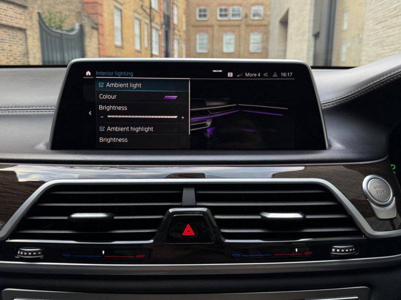BMW 7 SERIES