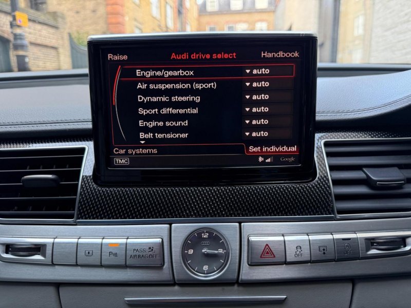 AUDI S8