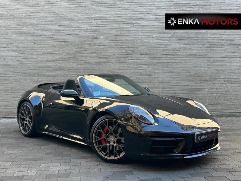 PORSCHE 911
