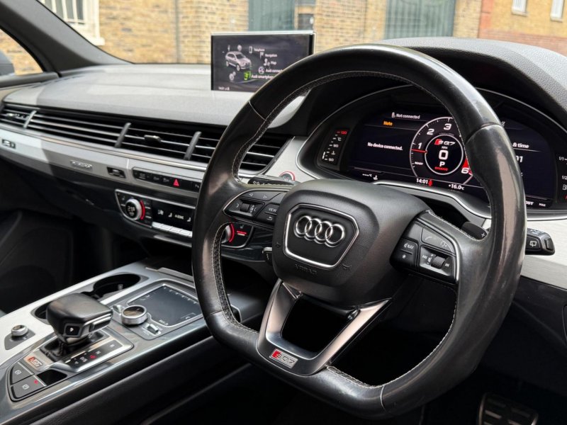 AUDI SQ7