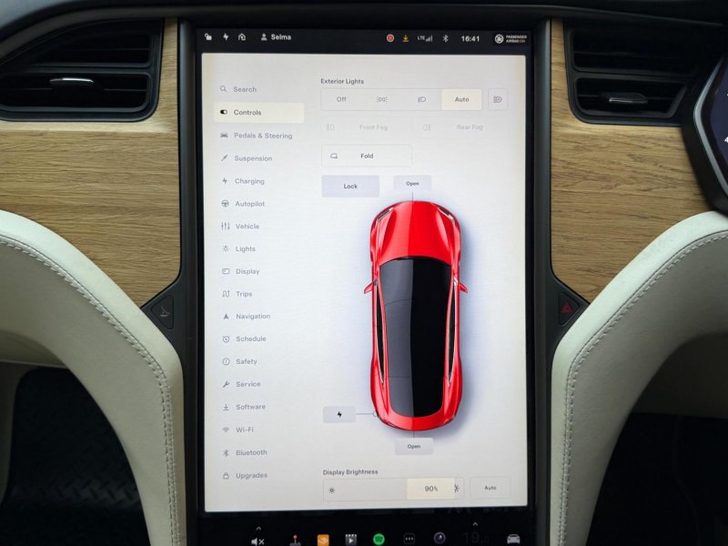 TESLA MODEL S