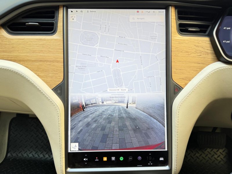 TESLA MODEL S